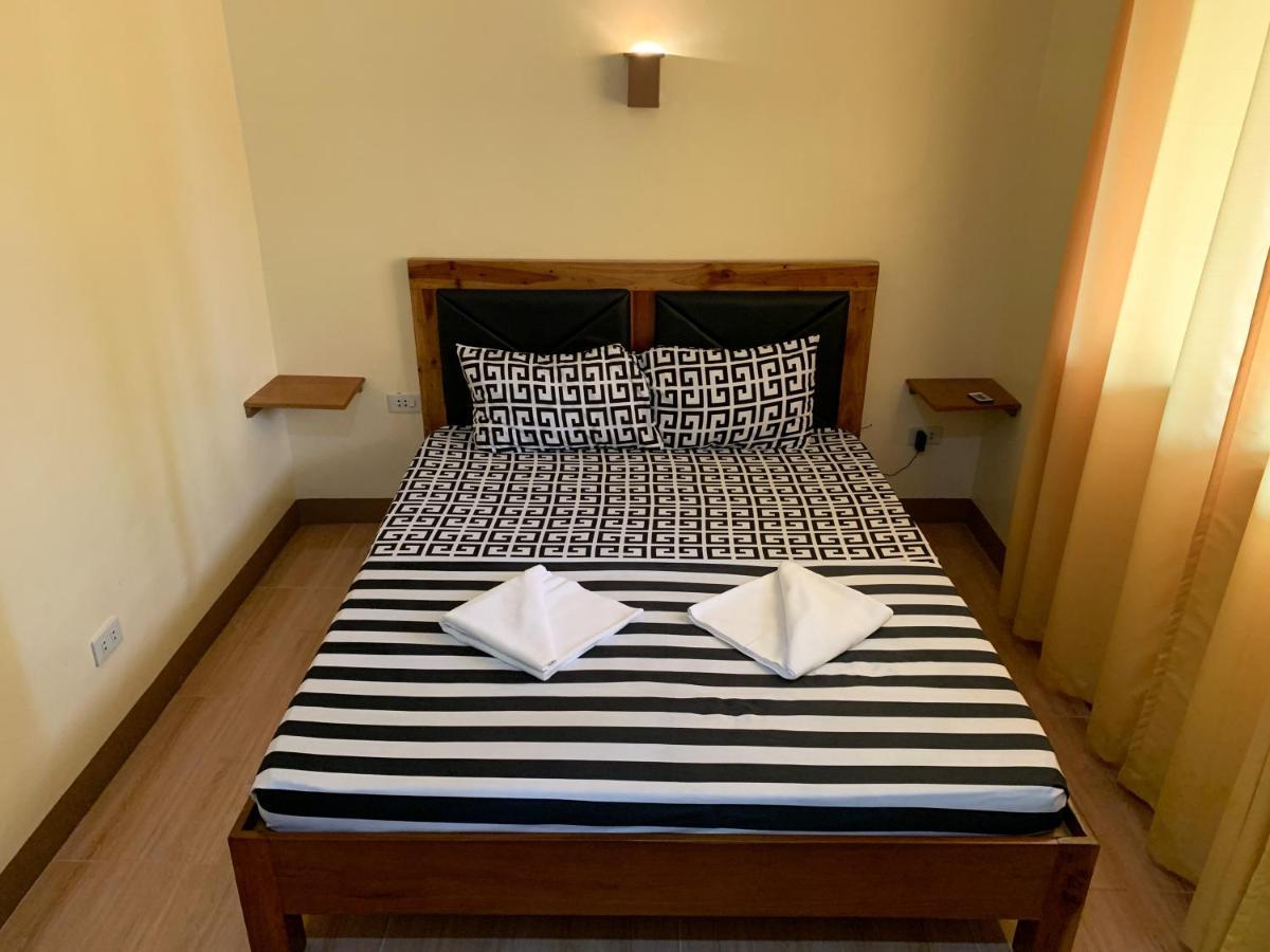 Midnite Inn Panglao Island Exterior photo