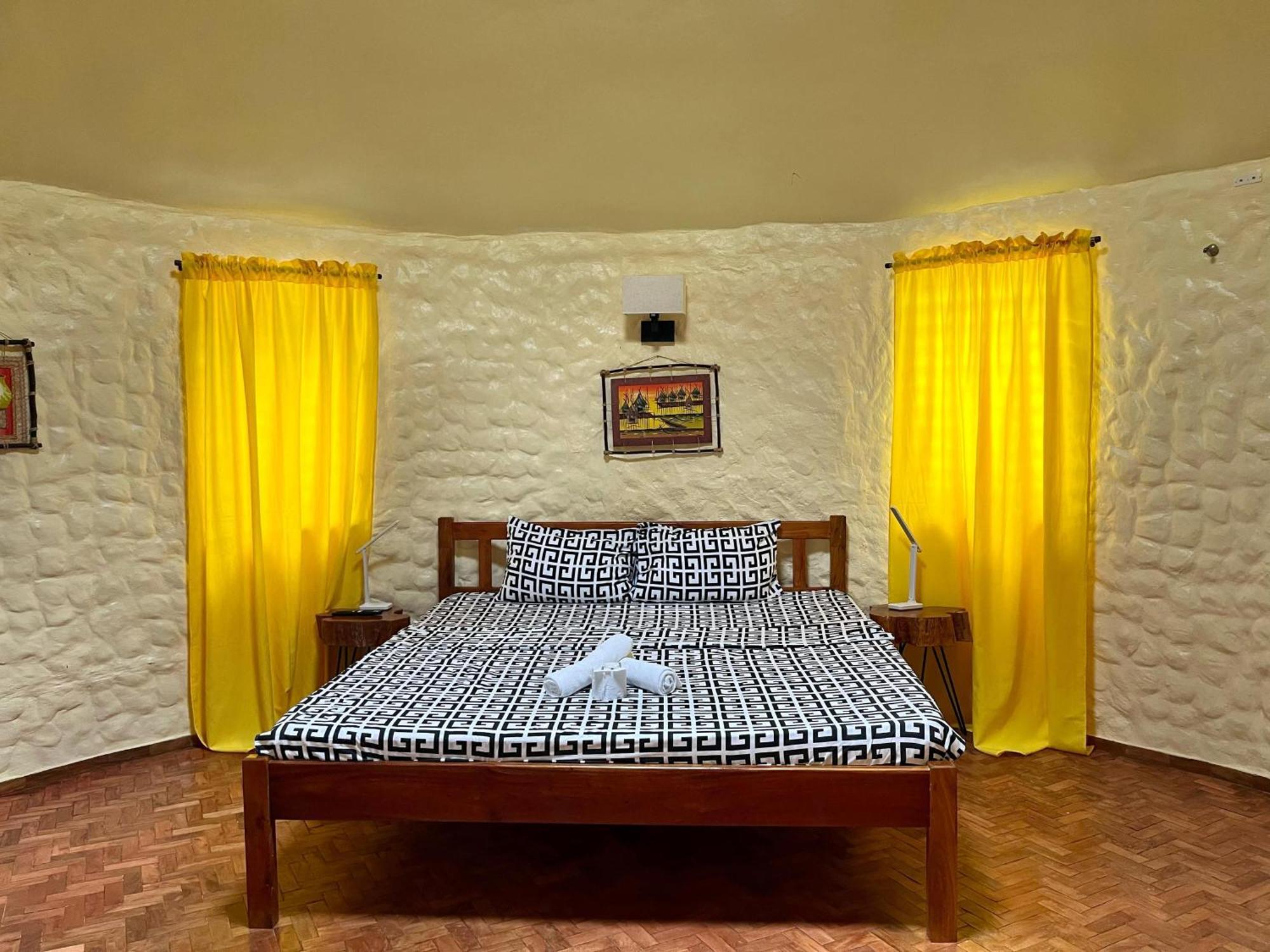 Midnite Inn Panglao Island Exterior photo