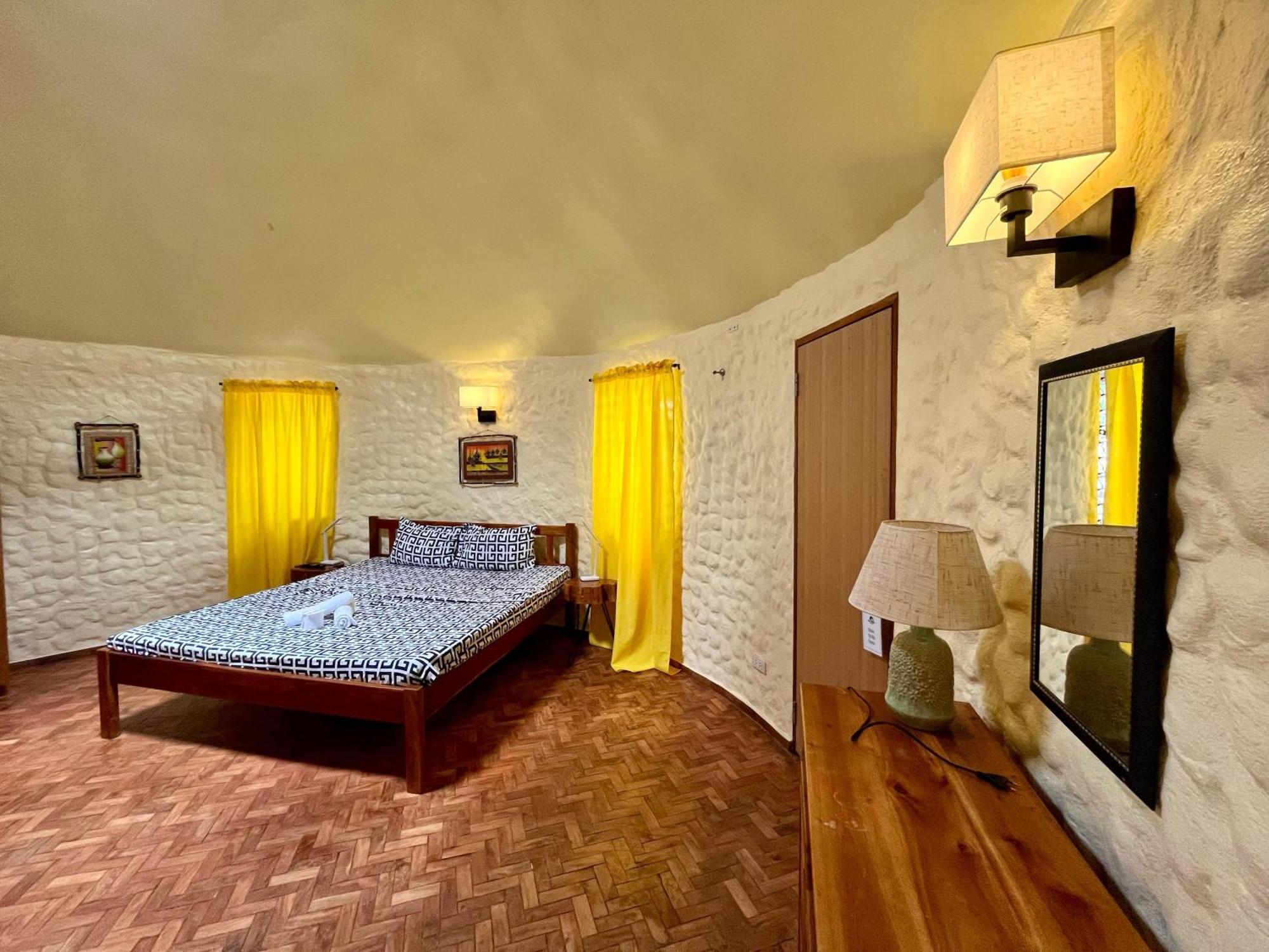 Midnite Inn Panglao Island Exterior photo