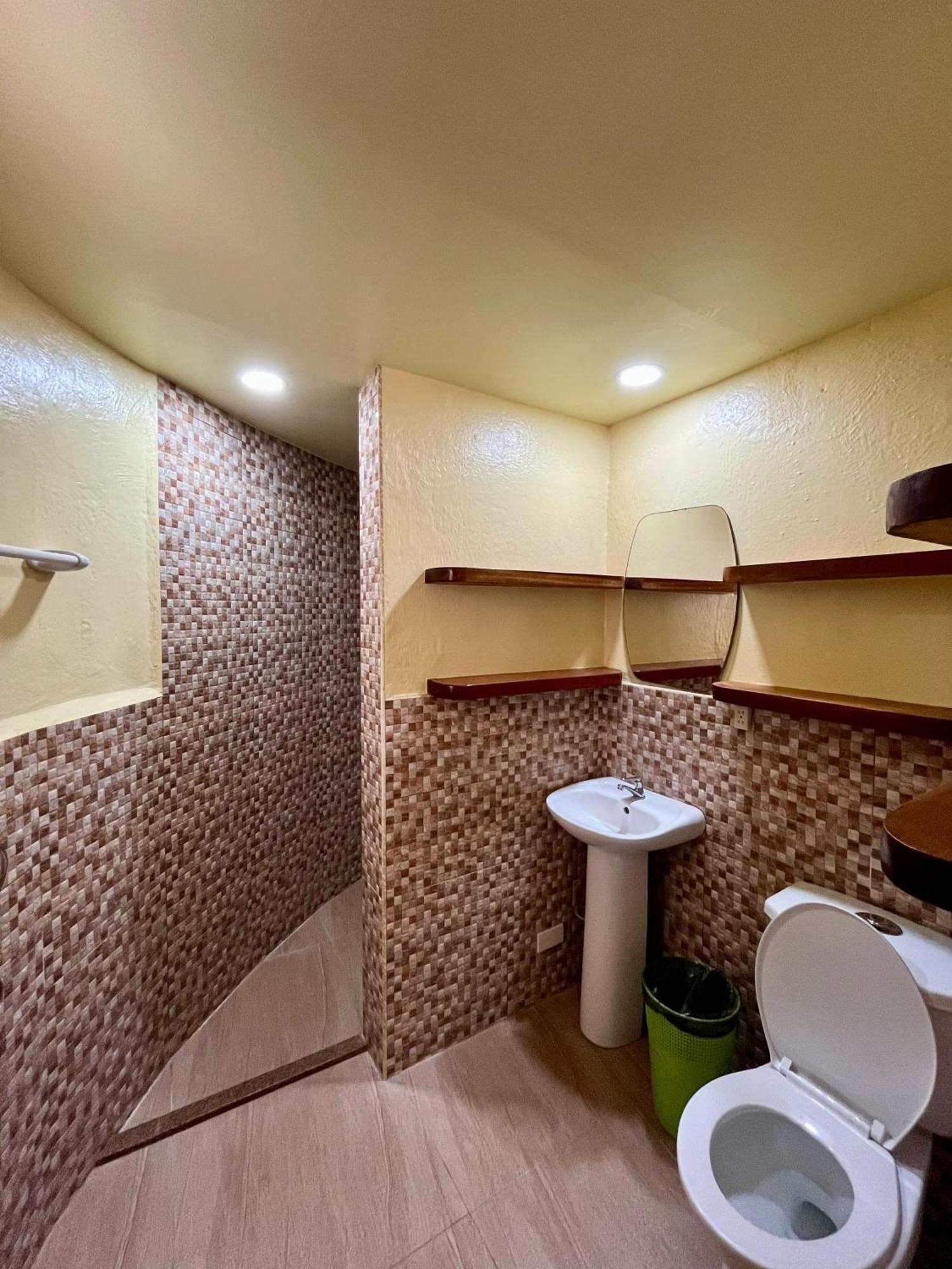 Midnite Inn Panglao Island Exterior photo