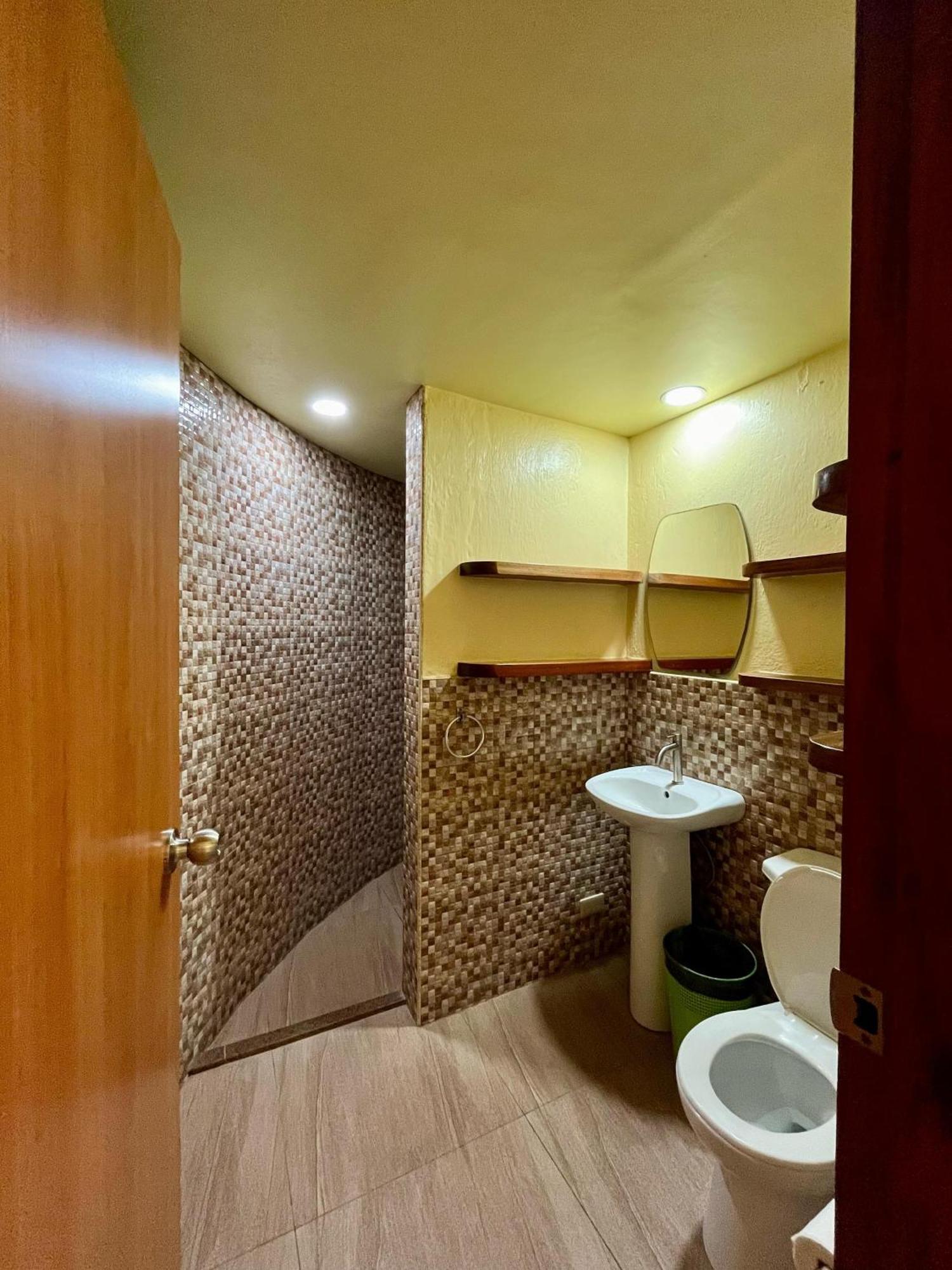 Midnite Inn Panglao Island Exterior photo